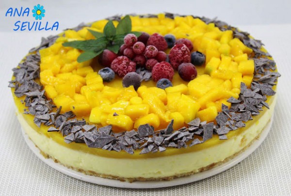 Tarta mousse de mango entera Thermomix