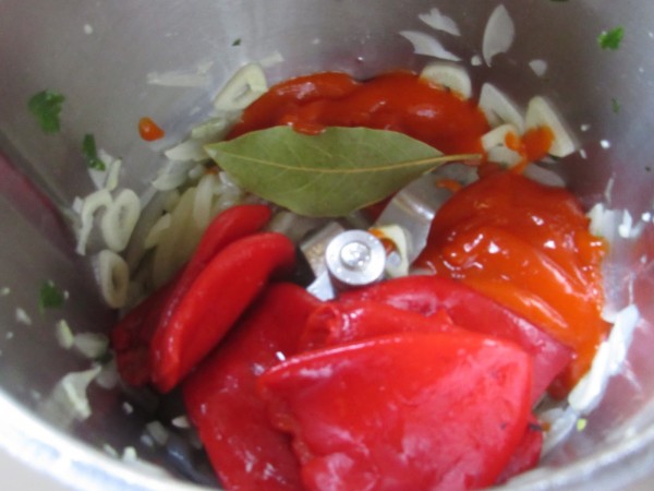 Bacalao en salsa de piquillos con Thermomix