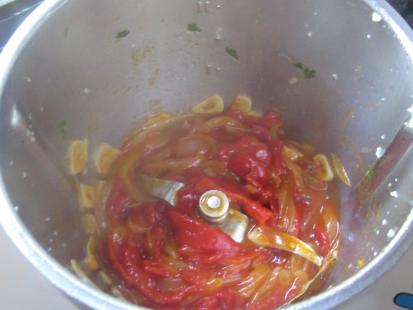 Bacalao en salsa de piquillos con Thermomix