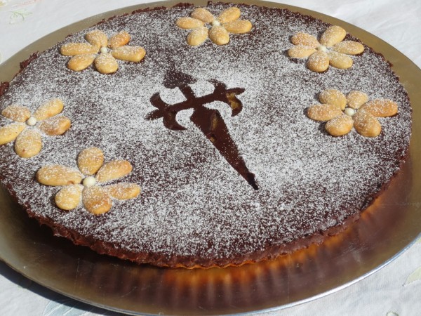 Tarta Santiago con o sin chocolate Ana Sevilla cocina tradicional