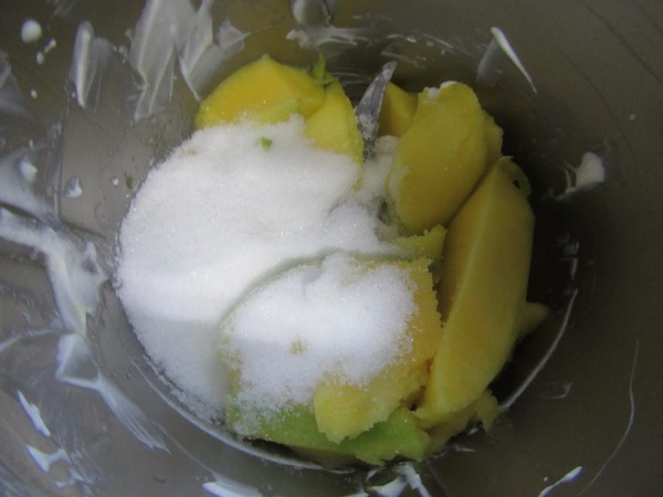 Tarta mousse de mango Thermomix